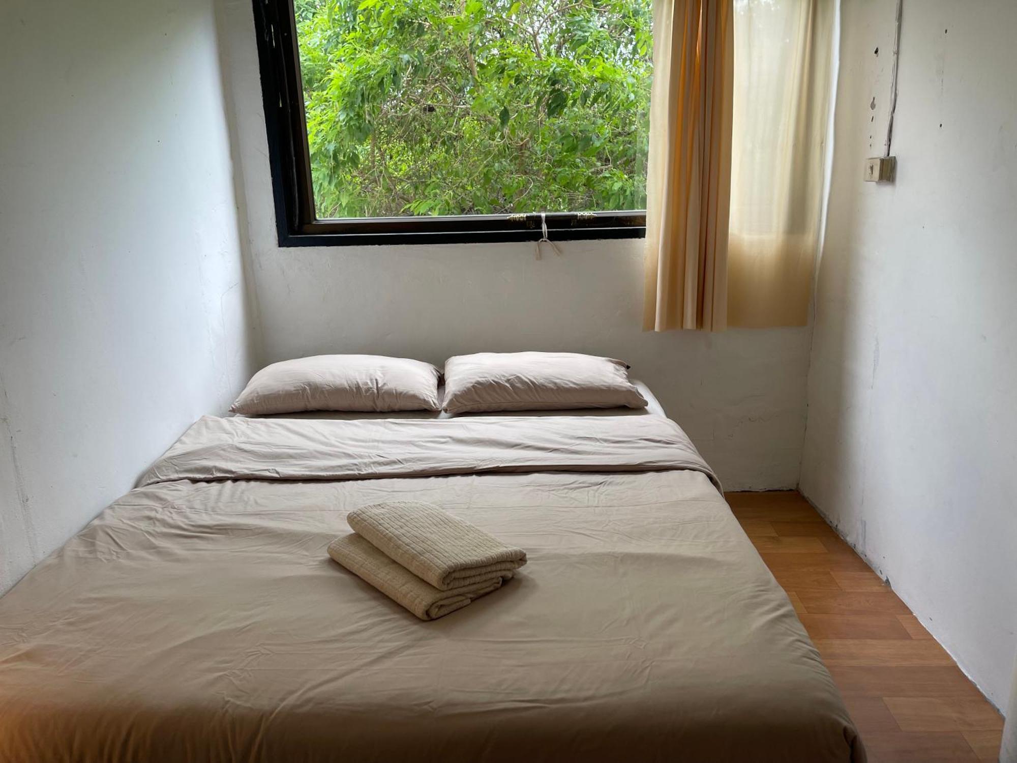 Budget Room Koh Phangan Pier With Ac Экстерьер фото